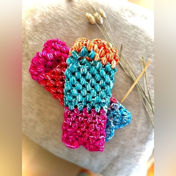 MULTI COLORED HANDMADE FINGERLESS GLOVES - Picture 3 of 7